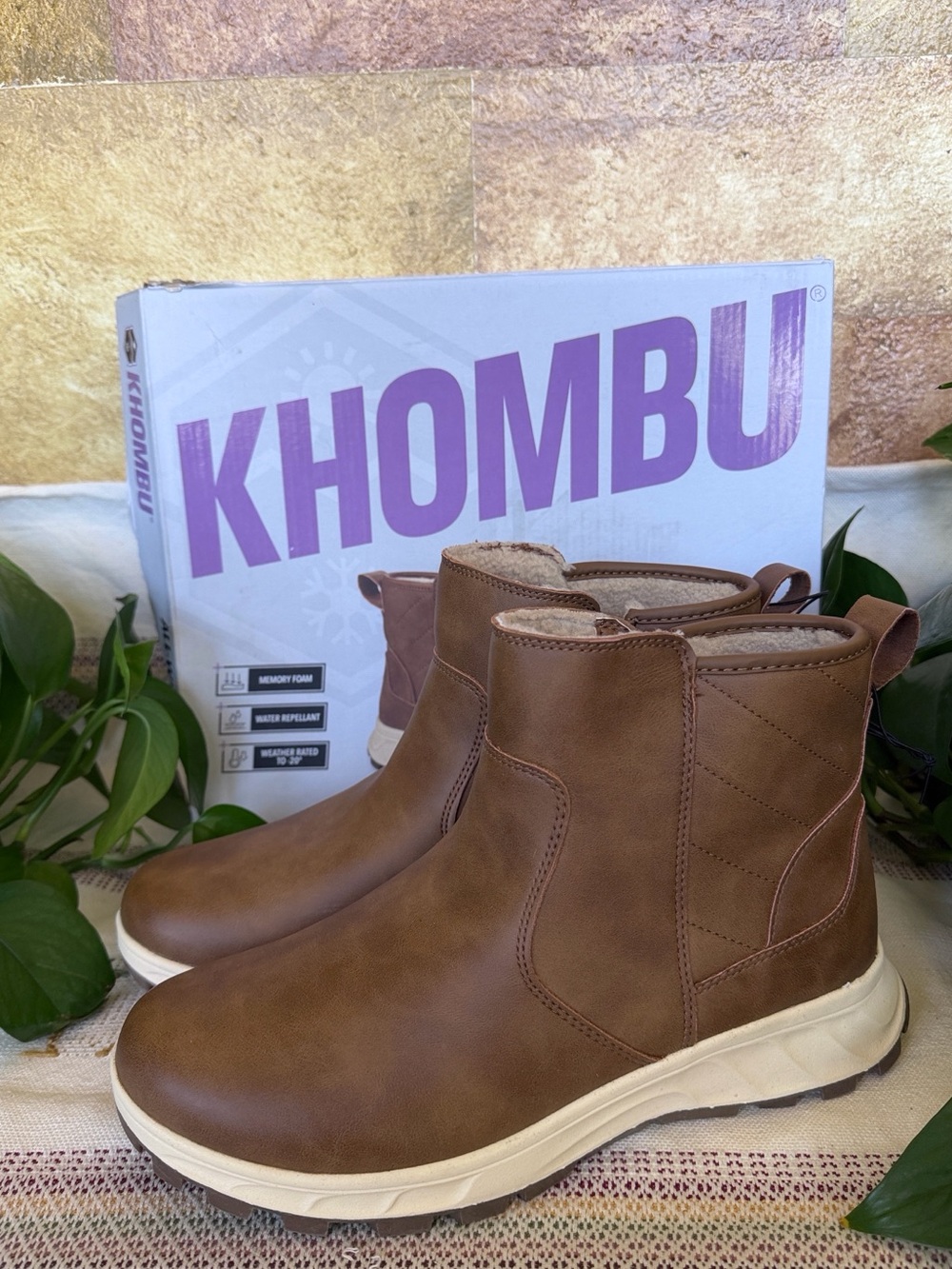 NEW Khombu Women’s Faux Fur, Water Repellant All-Weather Dusk Boots, Size 10M